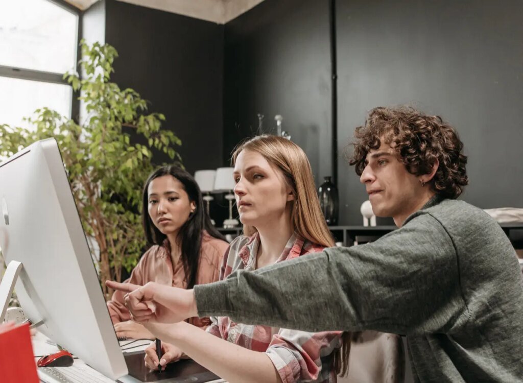 Marketing Solutions | Bara The Design Company | Best 360 Digital Marketing Solution in Montreal | Bara The Design Company